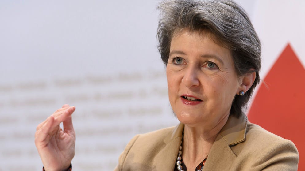 Bundesrätin Simonetta Sommaruga bei der heutigen Medienkonferenz in Bern.