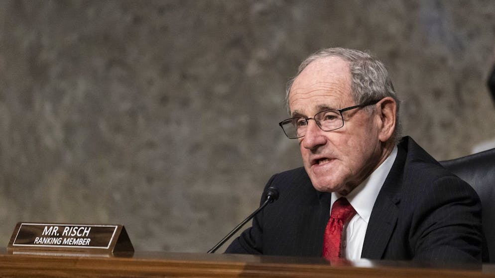 Senator Jim Risch, (Republikaner, Idaho) spricht an einem Hearing zur US-amerikanischen Russland-Politik am 7. Dezember 2021. 