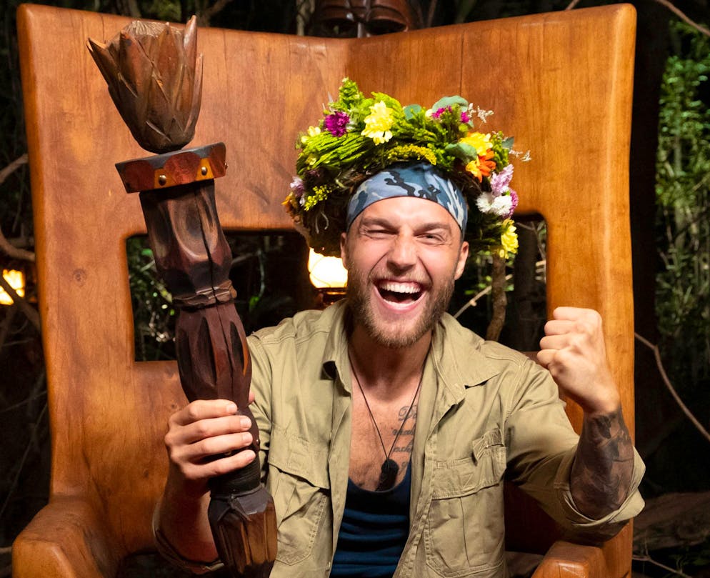 Dschungelkönig*in – und dann? Das wurde aus den bisherigen Sieger*innen. 2022 schafft es mit Filip Pavlović ein weiterer sogenannter Reality-TV-Darsteller bis zum Finale durchzuhalten und am Ende den Platz auf dem Dschungelthron einzunehmen. In diesem Jahr fand das Camp übrigens ausnahmsweise im südafrikanischen Busch statt.