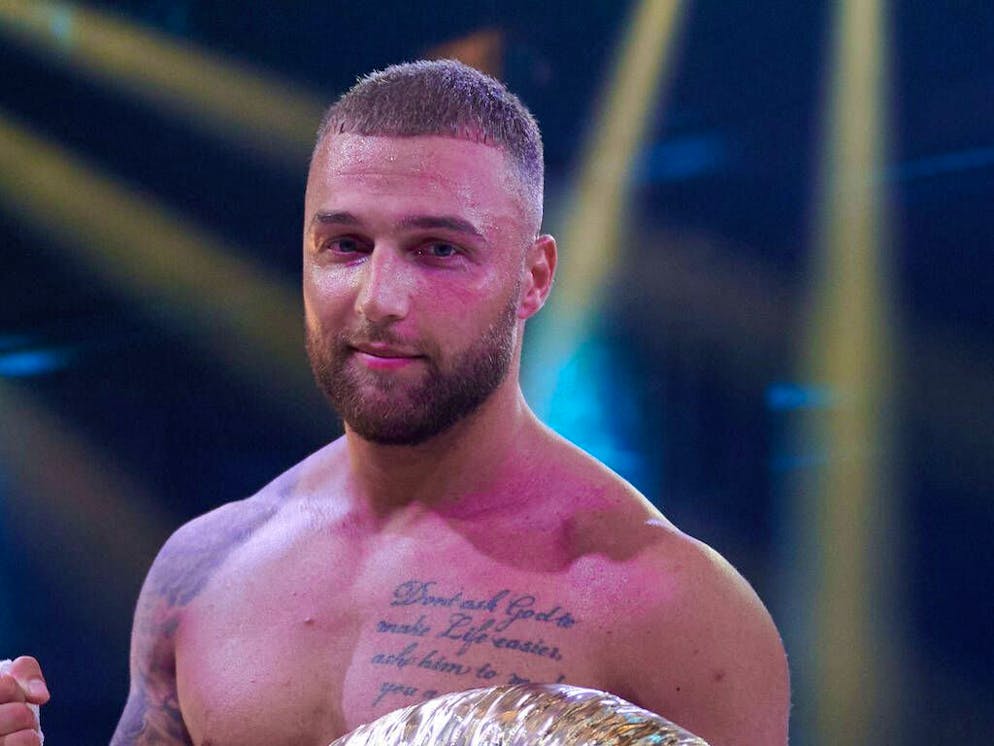 Dschungelkönig*in – und dann? Das wurde aus den bisherigen Sieger*innen. Pavlović kennst du durch seine Teilnahme bei «Die Bachelorette» im Jahr 2018. In der fünften Staffel buhlte er dort um das Herz von Nadine Klein. Was er mit der Dschungel-Siegerbörse angestellt hat, ist bisher nicht bekannt. Auch von weiteren TV-Auftritten scheint der 28-Jährige in den vergangenen Monaten abgesehen zu haben.