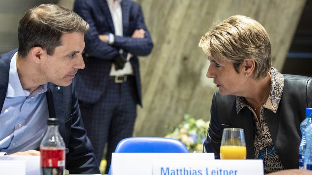 Bundesrätin Karin Keller-Sutter und Parteipräsident Thierry Burkart müssen nicht fürchten, dass die FDP wegen der Credit-Suisse-Pleite vom Stimmvolk abgestraft wird.