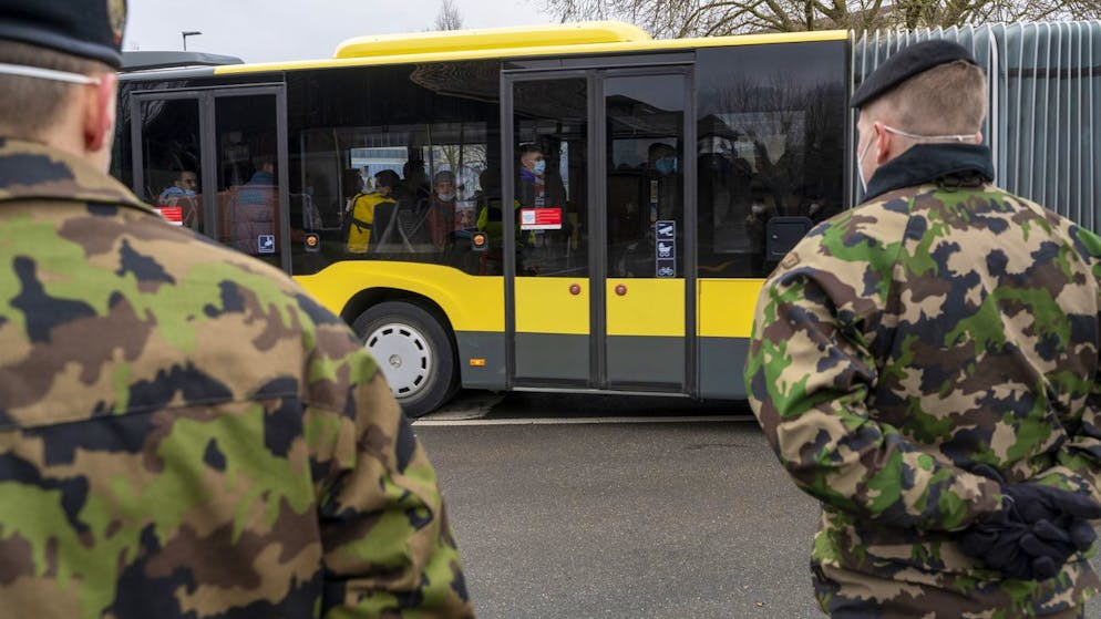 Nazi-Bilder im Truppenchat. Mehrere rassistische Vorfälle erschüttern die Schweizer Armee