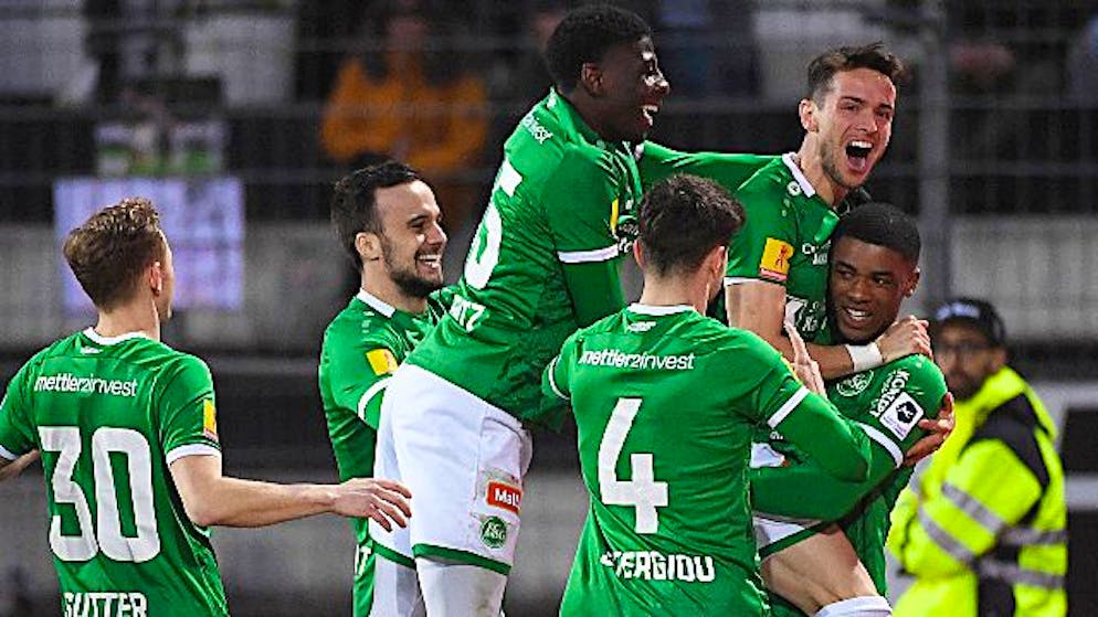 Das Hoch hält an. St.Gallen zittert sich in Lugano in Unterzahl zum Sieg