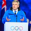 Der Präsident des IOC, Thomas Bach, hält eine abschliessende Rede bei den olympischen Winterspielen 2022.