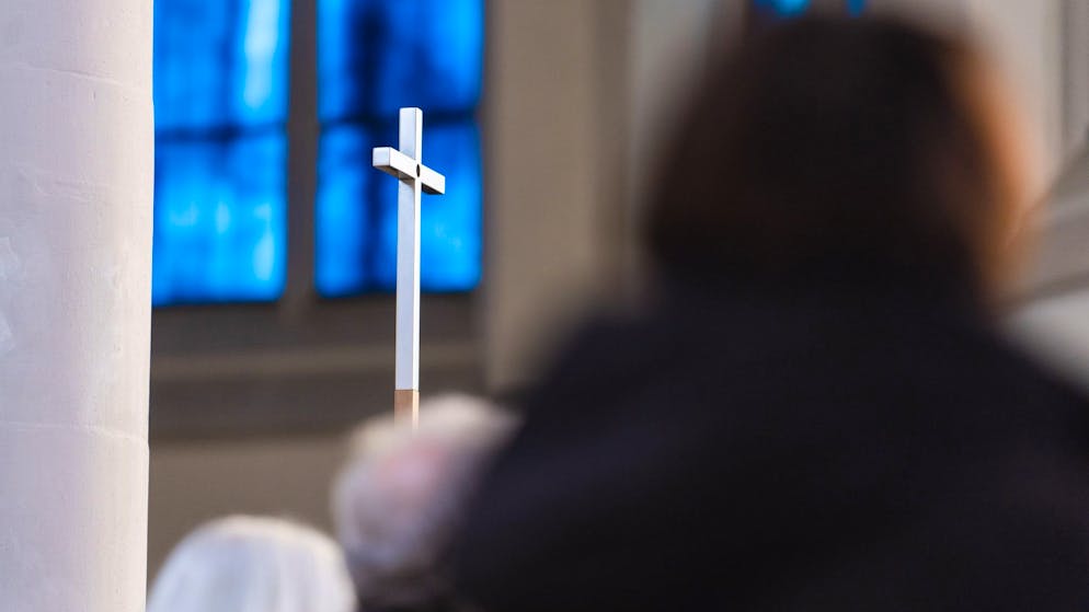 Kanton und katholische Kirche haben sich ein Jahr nach der Veröffentlichung der Missbrauch-Studie getroffen und sich zum Stand verschiedener Massnahmen ausgetauscht.