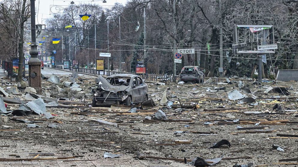 Der Krieg in der Ukraine in Bildern. <strong>Mittwoch 2. März: </strong>Zerstörung in Charkiw nach einem Angriff der russischen Truppen. 