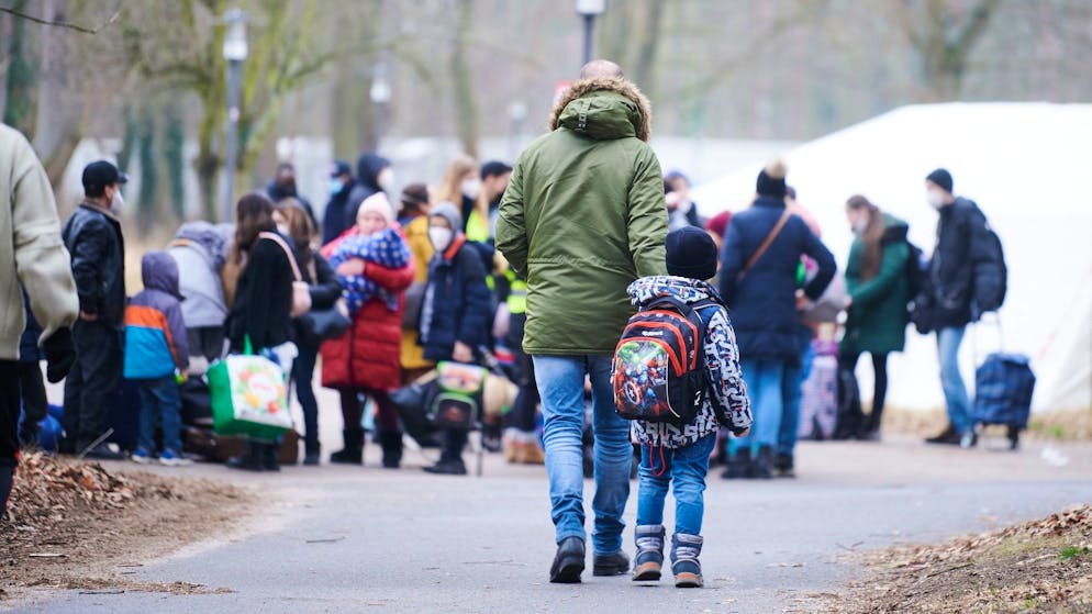 Flüchtlinge aus der Ukraine kommen im Ankunftszentrum Reinickendorf in Berlin an.