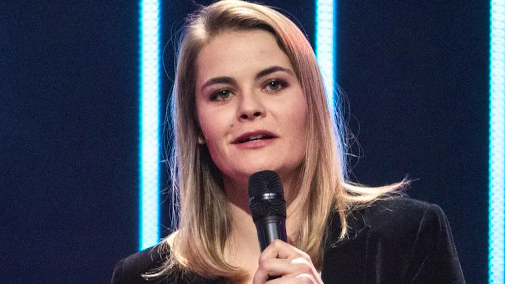 Komikerin braucht Pause. Hazel Brugger fühlt sich «innerlich und äusserlich leer»