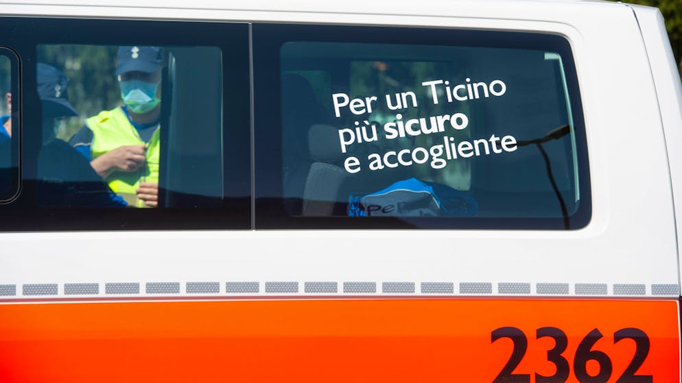 Ticino: Agente ubriaca al volante, decreti d'accusa per quattro poliziotti