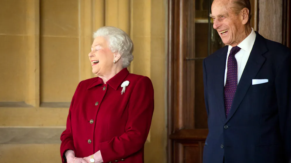 Königin Elizabeth II. ist tot — Ihr bewegtes Leben in Bildern. Prinz Philip ist die grosse Stütze im Leben der Queen. Bei seinem Tod am 9. April 2021 ist er 99 Jahre alt. 73 Jahre sind sie verheiratet und haben vier Kinder. Eine Rekord-Ehe!