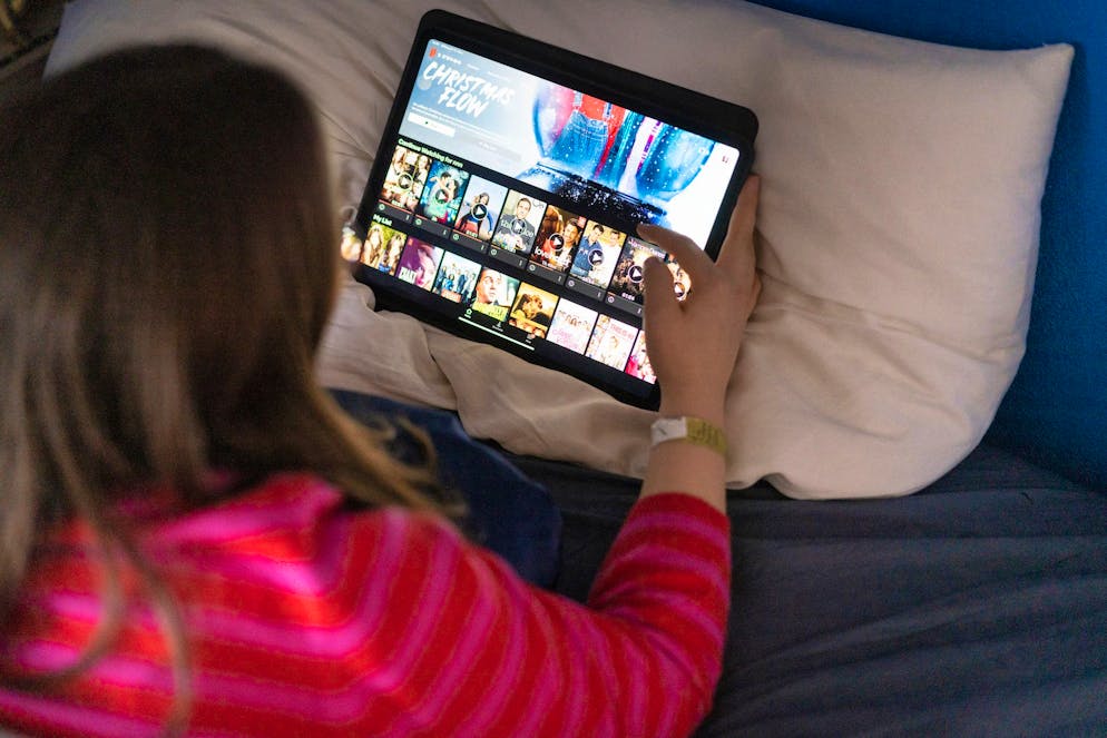 Das Netflix-Passwort sollen Kund*innen nicht mehr so leicht aus der Hand geben.
