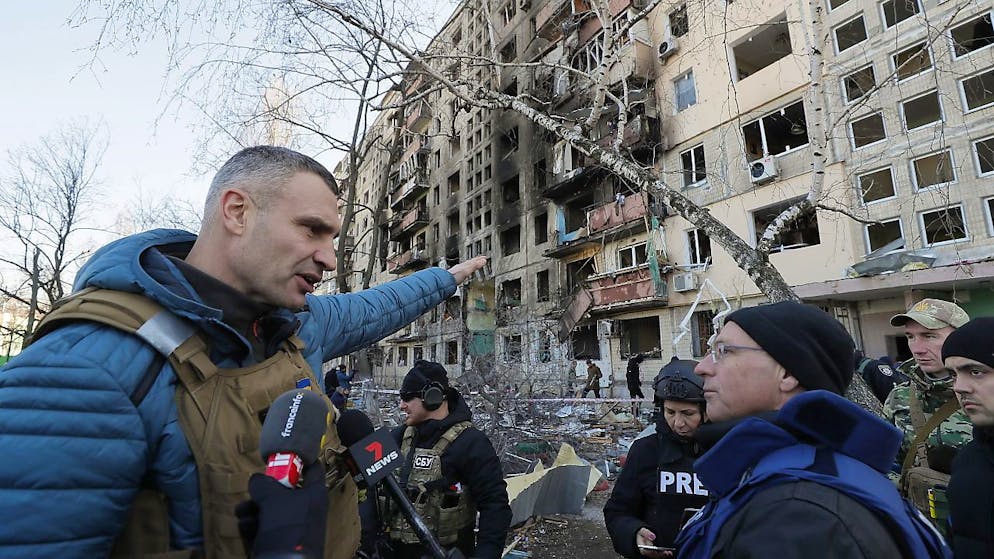 Il sindaco di Kiev Vitali Klitschko segnala nuovi bombardamenti sulla città.