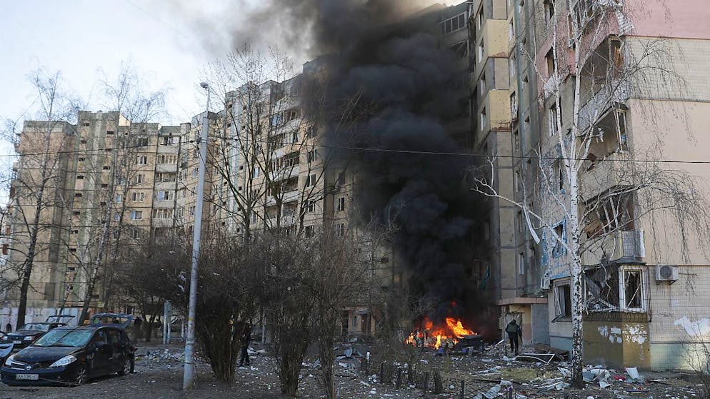 Ennesima notte di bombardamenti in Ucraina: colpita anche la capitale Kiev