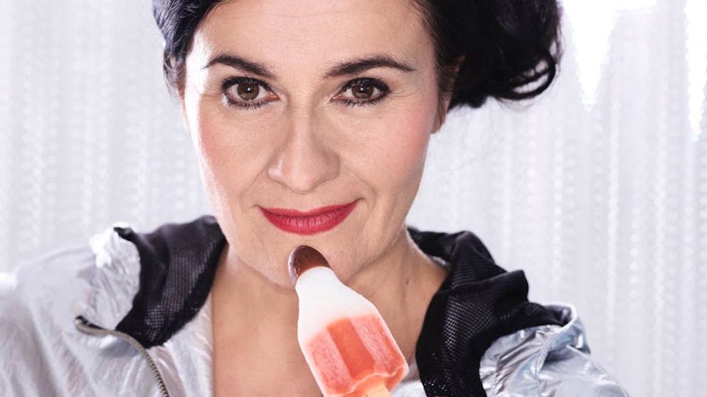 22 Sonntags-Fragen. Anet Corti: «Hätte ich einen Hund, würde er mich an die Leine nehmen»