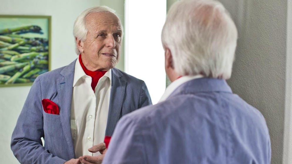 Madetswil, 1.3.2016, Walter Andreas Mueller, gestylt als Millionaer, Schauspieler, Moderator. (KEYSTONE/Mirko Ries)