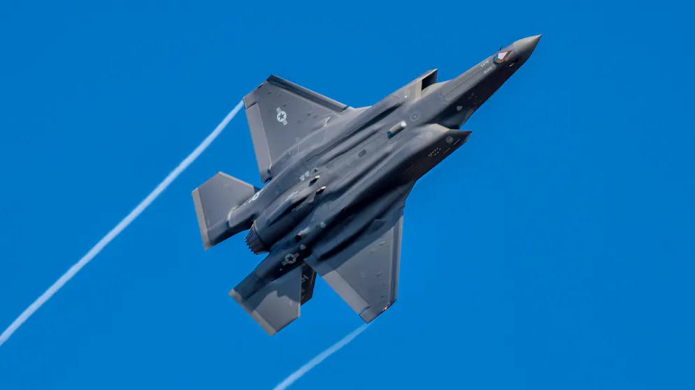 US-Kampfflugzeug vom Typ F-35 fliegt über Deutschland: Das Gros der Schweizer Exemplare wird in Italien hergestellt.