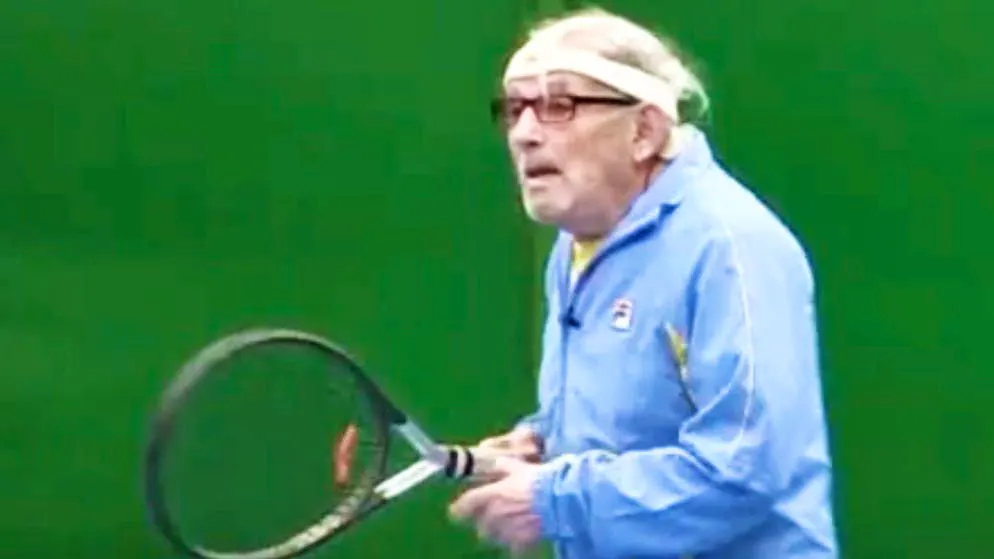 Scappato dalla guerra. Dopo Nadal un 98enne ucraino vuole sfidare Federer