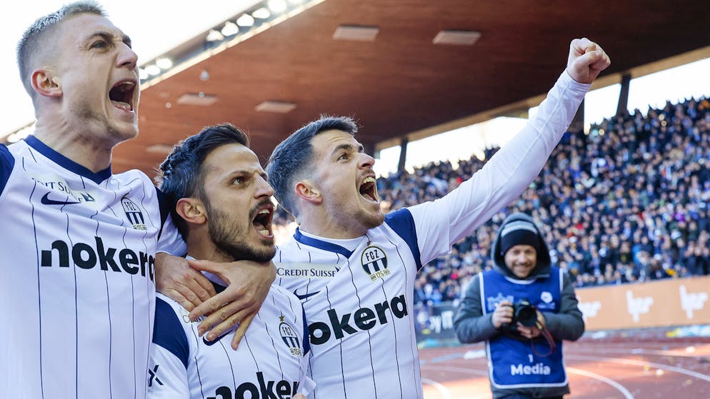 Un élargissement du nombre de clubs en Super League est en cours de discussion.