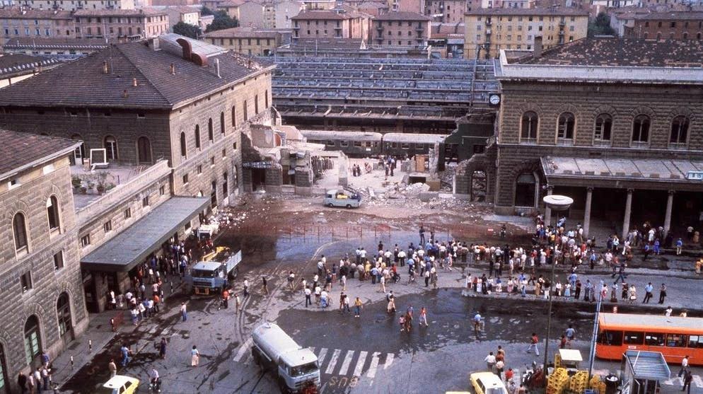 L'attentato alla stazione di Bologna è avvenuto il 2 agosto 1980
