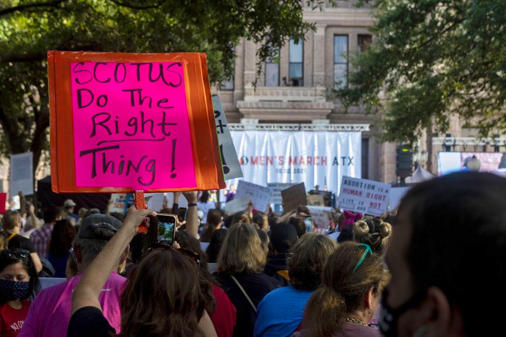 Un'immagine della manifestazione Women's March ATX lo scorso ottobre al Texas State Capitol ad Austin, in Texas. La Corte Suprema del Texas ha approvato una delle leggi sull'aborto più dura della nazione (foto d'archivio).