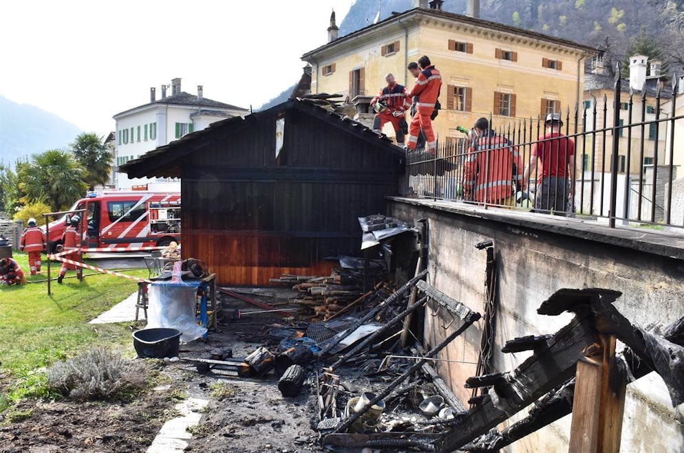 L'incendio a Castasegna