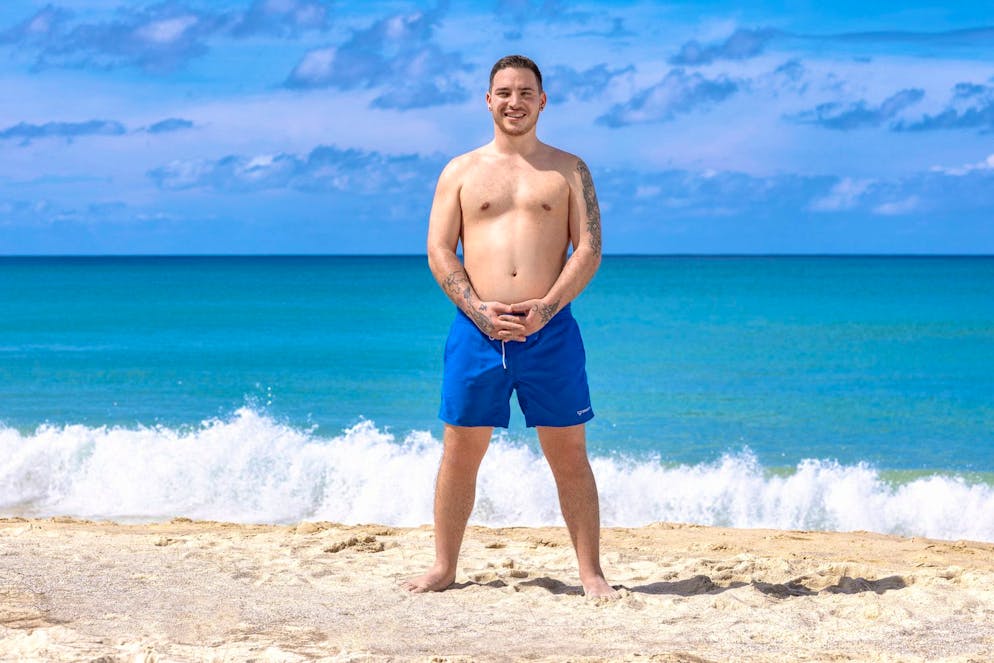 Der Basler Kampagnenleiter Gian bezeichnet sich als kommunikativ und unterhaltsam, denn er redet gerne und viel. Zu seinen liebsten Beschäftigungen zählen das Freestyle-Rappen und Basketball spielen. Der 29-Jährige sieht seine Zukunft mit einer Partnerin, die liebevoll und selbstbewusst ist und seine ungeduldige Art akzeptiert.