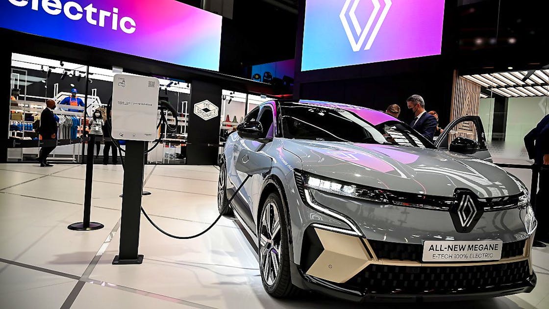 Automobile Renault souffre de la pénurie de semiconducteurs blue News