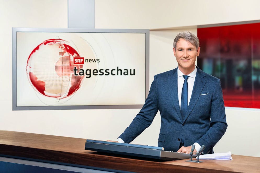 Massenexodus bei SRF. «Tagesschau»-Moderator Franz Fischlin hat SRF ebenfalls im Sommer 2022 verlassen. Und diese weiteren prominenten Abgänge hatte der Sender in den letzten Jahren hinzunehmen: