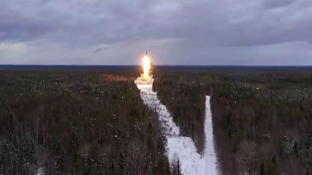 epa09771986 A handout still image taken from handout video made available by the Russian Defence ministry press-service shows launch of the intercontinental ballistic missile 'Yar' from Plesetsk at the Kura training ground, Russia, 19 February 2022. Russian President Vladimir Putin opens exercises of the Russian strategic deterrence forces with launches of the ballistic missiles. Russian Navy ships of the Northern and Black Sea Fleets launched 'Kalibr' cruise missiles and 'Zirkon' hypersonic missiles at sea and ground targets during scheduled exercises of the strategic deterrence forces on Saturday. The 'Yars' intercontinental ballistic missile was launched from Plesetsk at the Kura training ground. EPA/RUSSIAN DEFENCE MINISTRY PRESS SERVICE / HANDOUT HANDOUT EDITORIAL USE ONLY/NO SALES