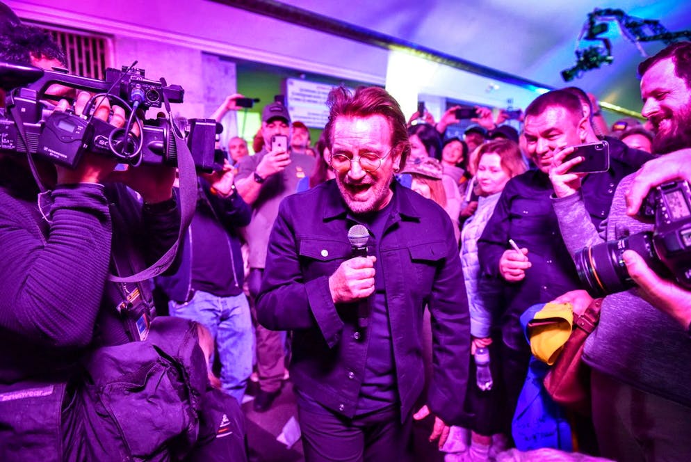 epa09933519 Irish musician Bono of the band U2 performs in Khreshatyk metro station in Kyiv (Kiev), Ukraine, 08 May 2022, to support Ukraine in the conflict with Russia. Western countries have responded with various sets of sanctions against Russian state majority owned companies and interests in a bid to bring an end to the conflict. Russian troops entered Ukraine on 24 February, resulting in fighting and destruction in the country. EPA/OLEG PETRASYUK