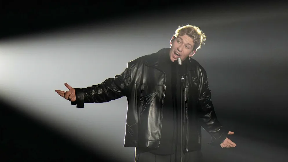 ESC in Turin. Marius Bear singt sich mit starkem Auftritt in den Final