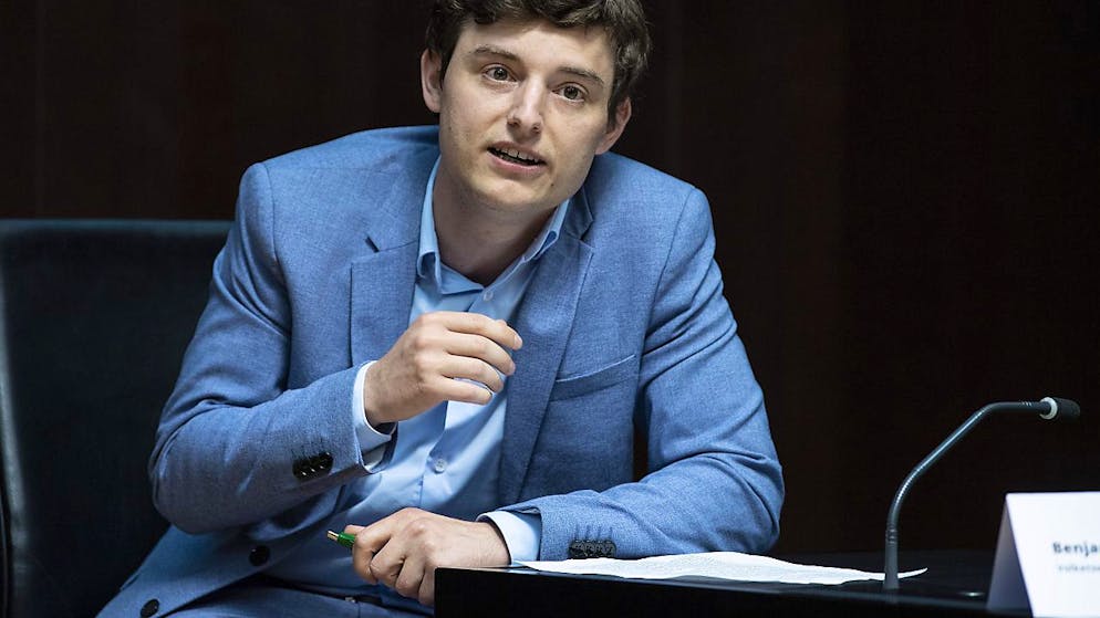 Benjamin Fischer, Präsident der SVP des Kantons Zürich, gibt sein Amt aus zeitlichen Gründen ab. (Archivbild)