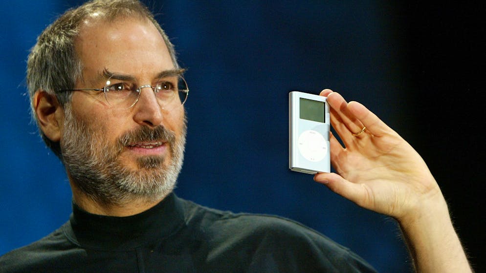 Mit dem iPod Mini kam 2004 auch ein verkleinertes Modell auf den Markt.