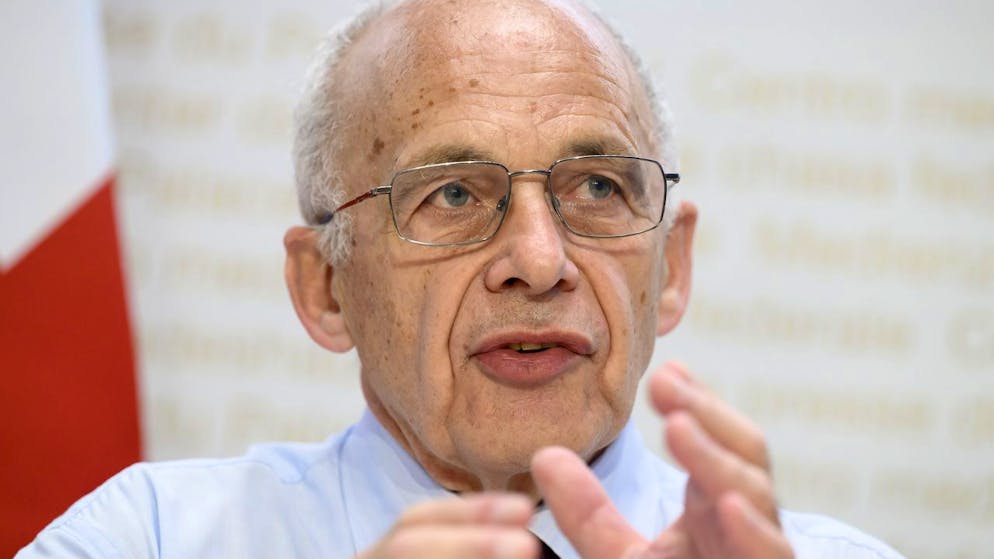 Bundesrat Ueli Maurer, spricht an einer Medienkonferenz ueber das Thema