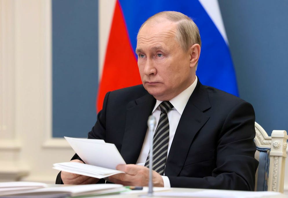 epa09979700 Russian President Vladimir Putin attends a meeting of the Supreme Eurasian Economic Council, the highest body of the Eurasian Economic Union (EAEU or EEU), via a videoconference at the Kremlin in Moscow, Russia, 27 May 2022. The meeting which is chaired by Kyrgyzstan, considers topical aspects of the EAEU activity and discusses the development of the EAEU's trade and economic cooperation with external partners. EPA/MIKHAIL METZEL / SPUTNIK / KREMLIN POOL MANDATORY CREDIT