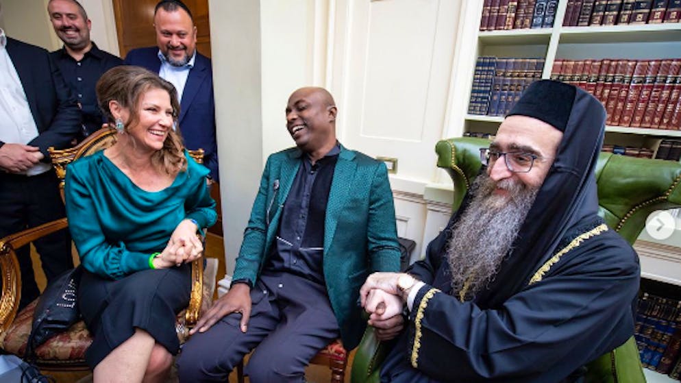 Prinzessin Märtha Louise und ihr Schamane Durek Verrett. Die norwegische Prinzessin begleitete Verrett an einen wohltätigen Kultur-Anlass in New York City 2022.