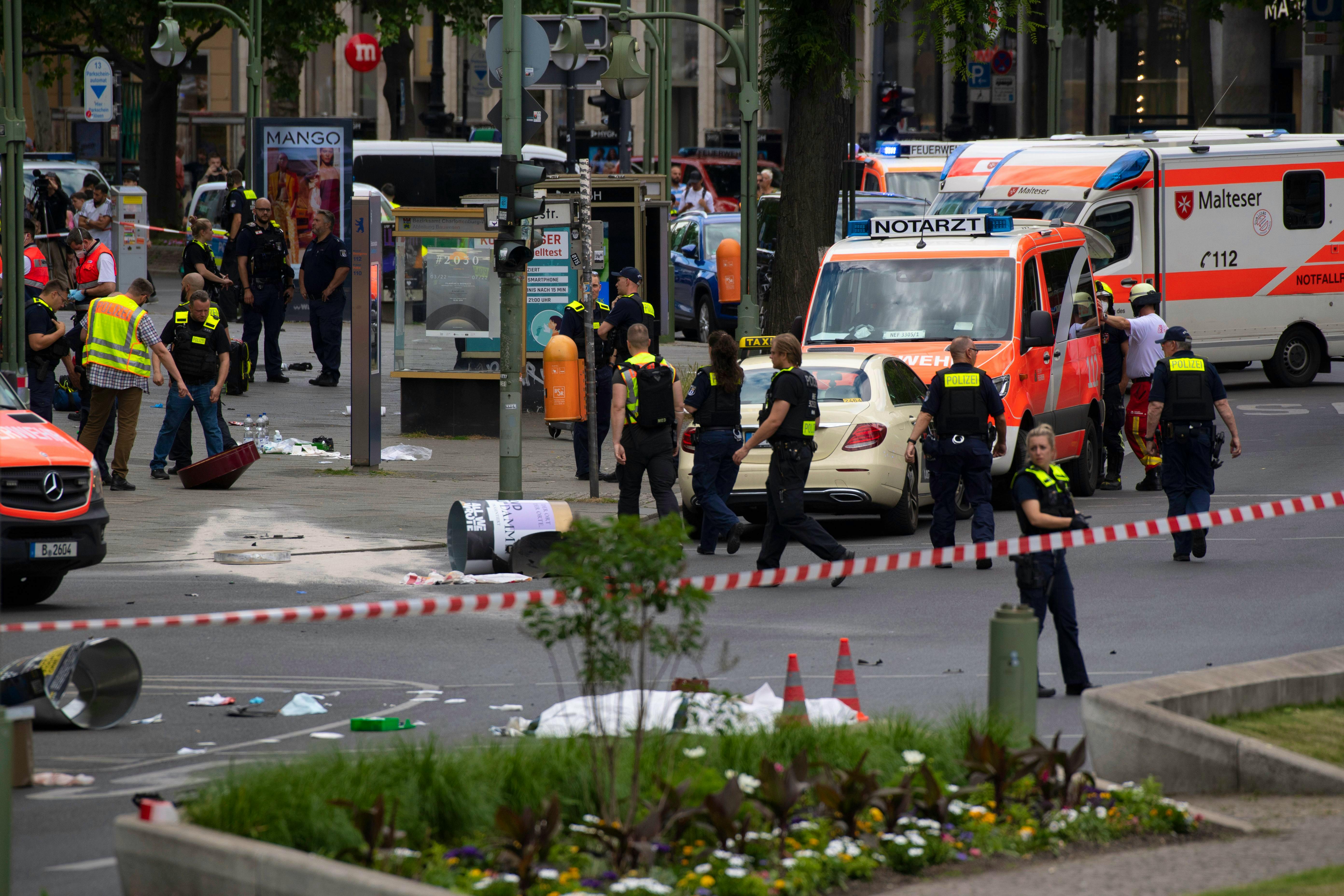 Tornano Paura E Sangue A Berlino: Auto Sulla Folla, La Maggior Parte ...