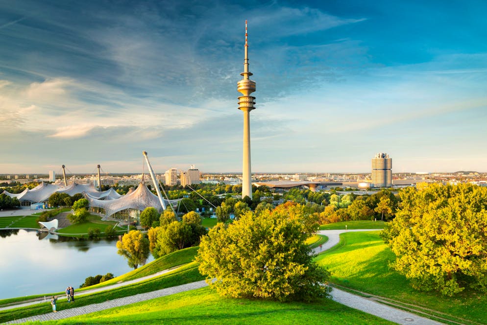 Olympiapark mit Olympiasee