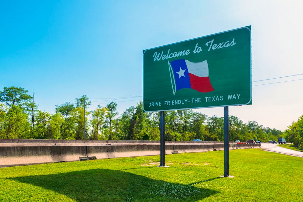 Welcome to Texas Sign in Orange, TX, USA near the state border with Louisiana.