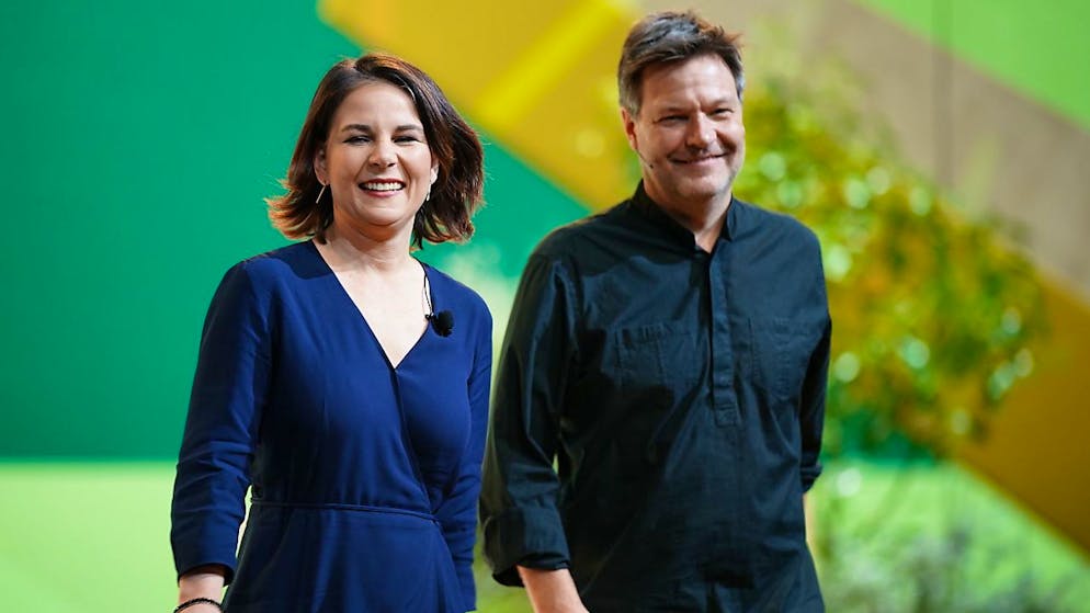 Die deutsche Aussenministerin Annalena Baerbock (links) sowie Wirtschaftsminister Robert Habeck haben sich laut eidgenössischem Departement für auswärtige Angelegenheiten (EDA) in Brüssel für eine schnelle Aufnahme von Verhandlungen mit der Schweiz zum Horizon-Paket eingesetzt. (Archiv)