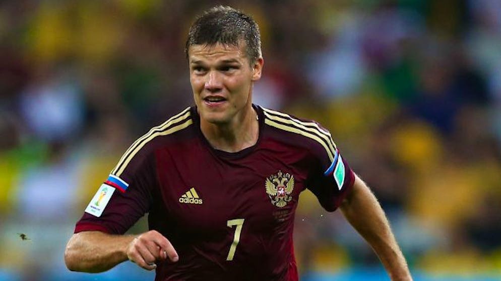 An dem Krieg trage die russische Bevölkerung eine Mitschuld, «denn wir schaffen es nicht, der Regierung unsere Sichtweise nahezubringen», sagte Denissow Der Mittelfeldspieler war unter Trainer Fabio Capello nach 2012 zeitweise Kapitän des Nationalteams, der Sbornaja. Zuletzt spielte Denissow bei Lokomotive Moskau und beendete 2019 seine Karriere.