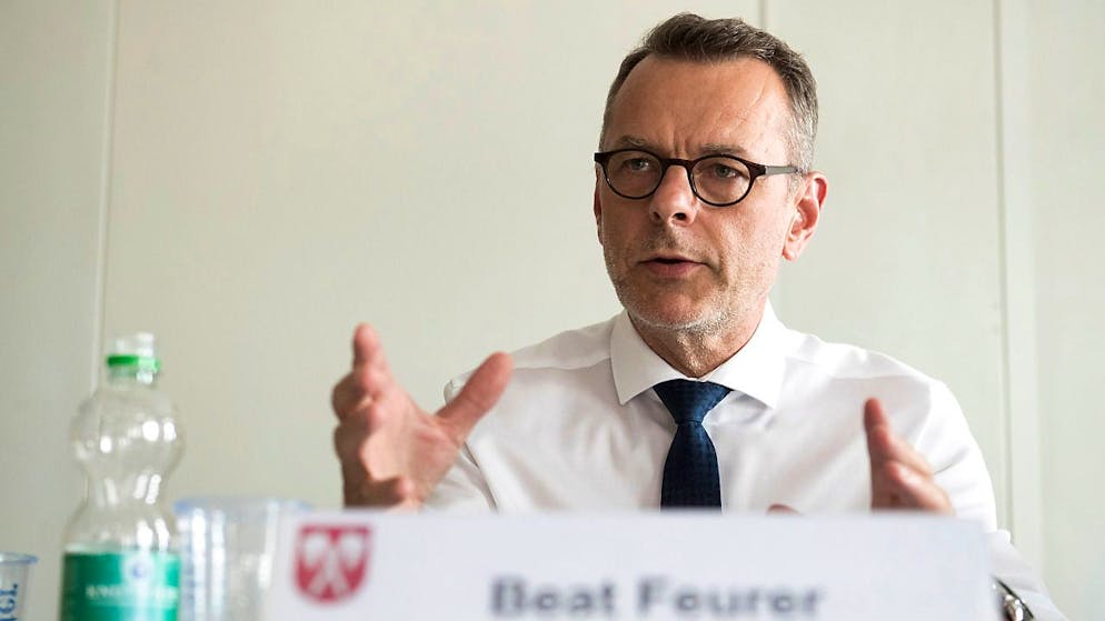 Dem Bieler Sozialhilfedirektor Beat Feuer soll eine Fachkommission zur Seite gestellt werden. Wann diese ins Leben gerufen wird, bleibt vorderhand weiter offen. (Archivbild)