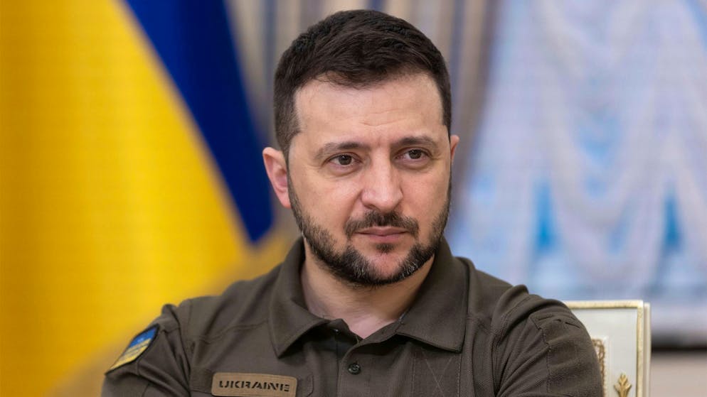 Der ukrainische Präsident Wolodymyr Selenskyj hat Einladungen zu Gipfeln von G7 und Nato angenommen.
