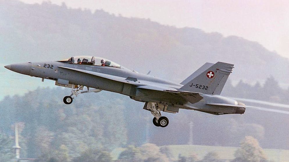 Lotse und Fluglehrer vor Militärgericht. Wer trägt die Schuld am fatalen Crash der F/A-18 am Sustenpass?