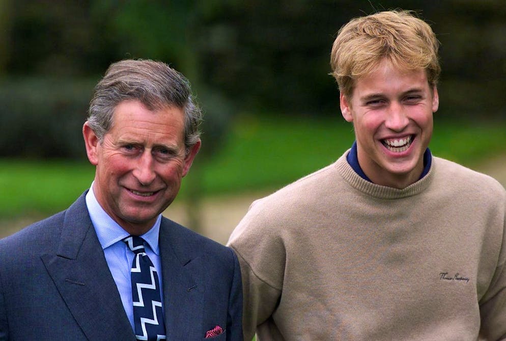 STEP00092923072ATET01 - 20000929 - TETBURY, UNITED KINGDOM : Prince William (R) and his father Prince Charles, the Prince of Wales, pose during a photocall at Highgrove in Gloucestershire 29 September 2000. The media were invited to the photocall, at the Prince of Wales's residence, to mark the next part of Prince Wiliam's gap year before he starts university next Autumn. It was also a thank you to the media who have respected Prince William's privacy while he attended Eton college. EPA PHOTO EPA/ADRIAN DENNIS