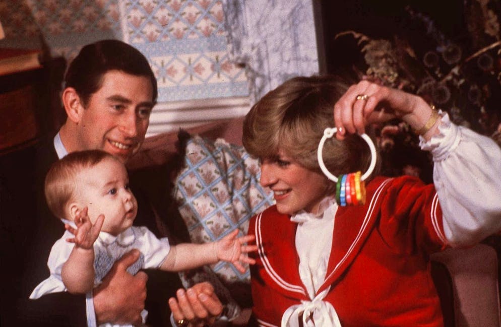 Princess Diana and Prince Charles are shown with their son Prince William during a photo session at Kensington Palace in London in December 1982. Britain s Princess Diana, who had been struggling to build a new public and private life after her turbulent divorce, was killed Sunday, August 31, 1997, along with her companion, Dodi Fayed, and the driver of the car in Paris. (KEYSTONE/AP Photo/STR)