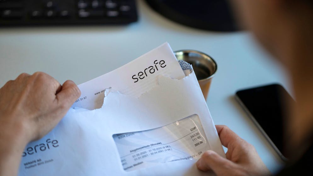Böse Überraschung für einen Berner Unternehmer: Er muss die Serafe-Gebühr bezahlen, obwohl er privat über kein empfangfähiges Gerät verfügt.