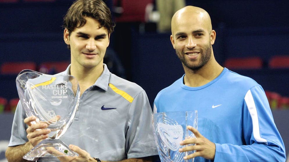 Bildergalerie 103 Titel Roger Federer. Auch beim letzten Turnier des Jahres, dem Masters Cup in Schanghai, ist der Dominator nicht zu stoppen. Im Final fegt er James Blake mit 6:0, 6:3, 6:4 förmlich vom Platz und feiert seinen 12. Titel des Jahres.