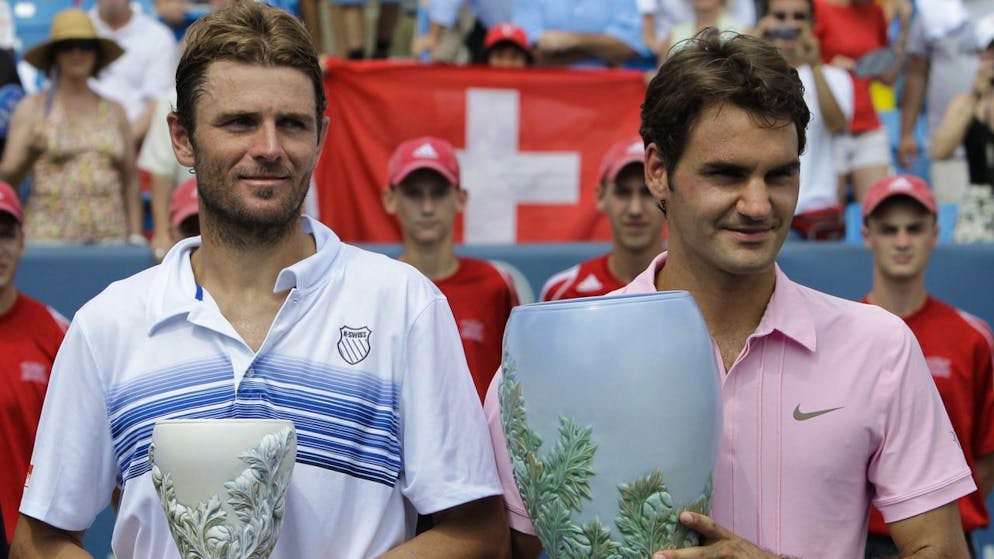 Bildergalerie 103 Titel Roger Federer. Der Schweizer verteidigt seinen Titel aus dem Vorjahr in Cincinnati dank des Finalsieges gegen den überraschenden Amerikaner Mandy Fish. Federer gewinnt eine enge Partie 6:7, 7:6 und 6:4 – ATP-Titel Nummer 63 ist im Sack.