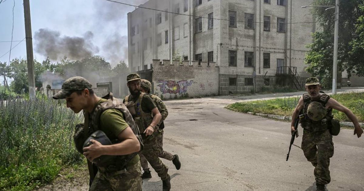 Ukrainian ticker.  Russian troops capture settlements near Lychisansk